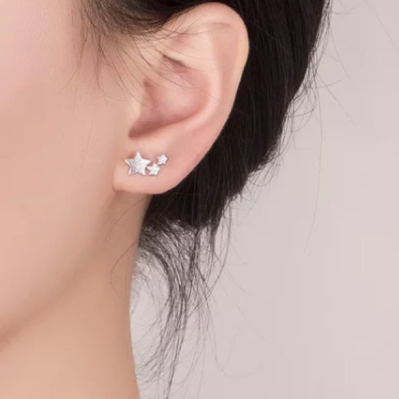 ✨Minimalist Sterling silver stars earrings - Picture 2 of 4